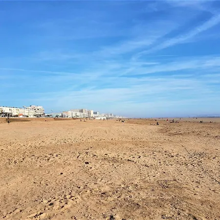 Mobile - Sleeps 4 - Parking - Family Pools *