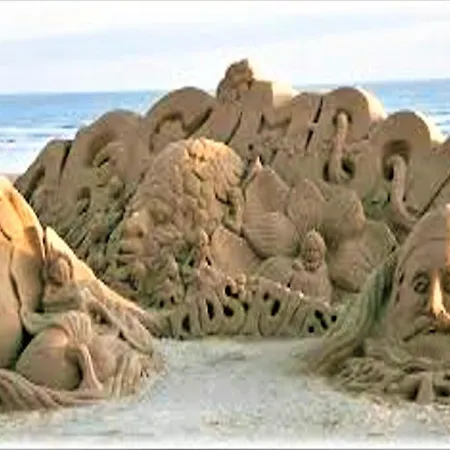 Mobile - Sleeps 4 - Parking - Family Pools *