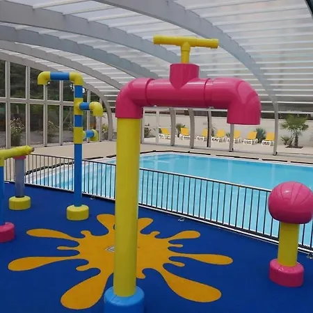 Mobile - Sleeps 4 - Parking - Family Pools Saint-Jean-de-Monts